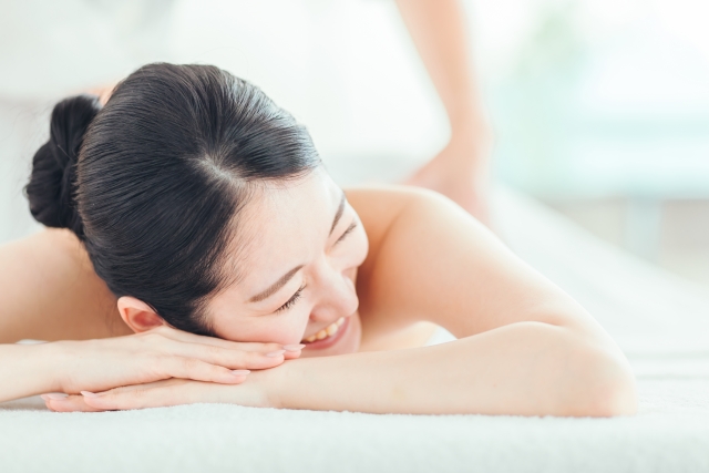 未経験大歓迎♪リラクゼーションマッサージセラピスト募集中！充実の研修でスキルが身につく